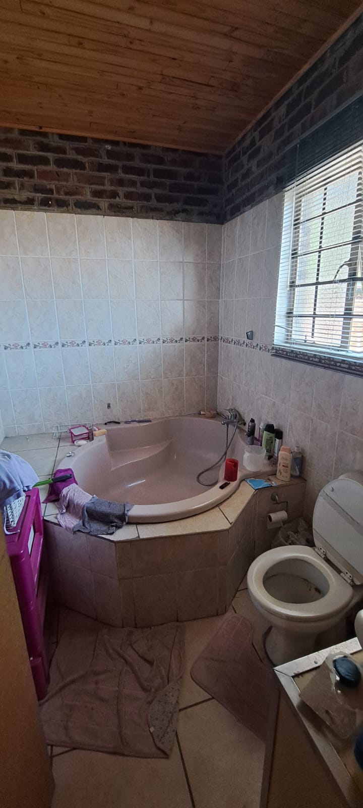 6 Bedroom Property for Sale in Schweizer Reneke North West